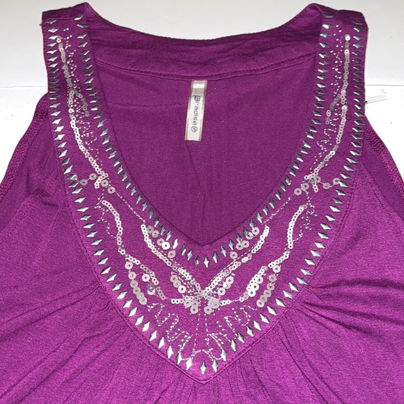 Woman’s Studded Paradise Tank Top - Size S - Picture 4 of 9